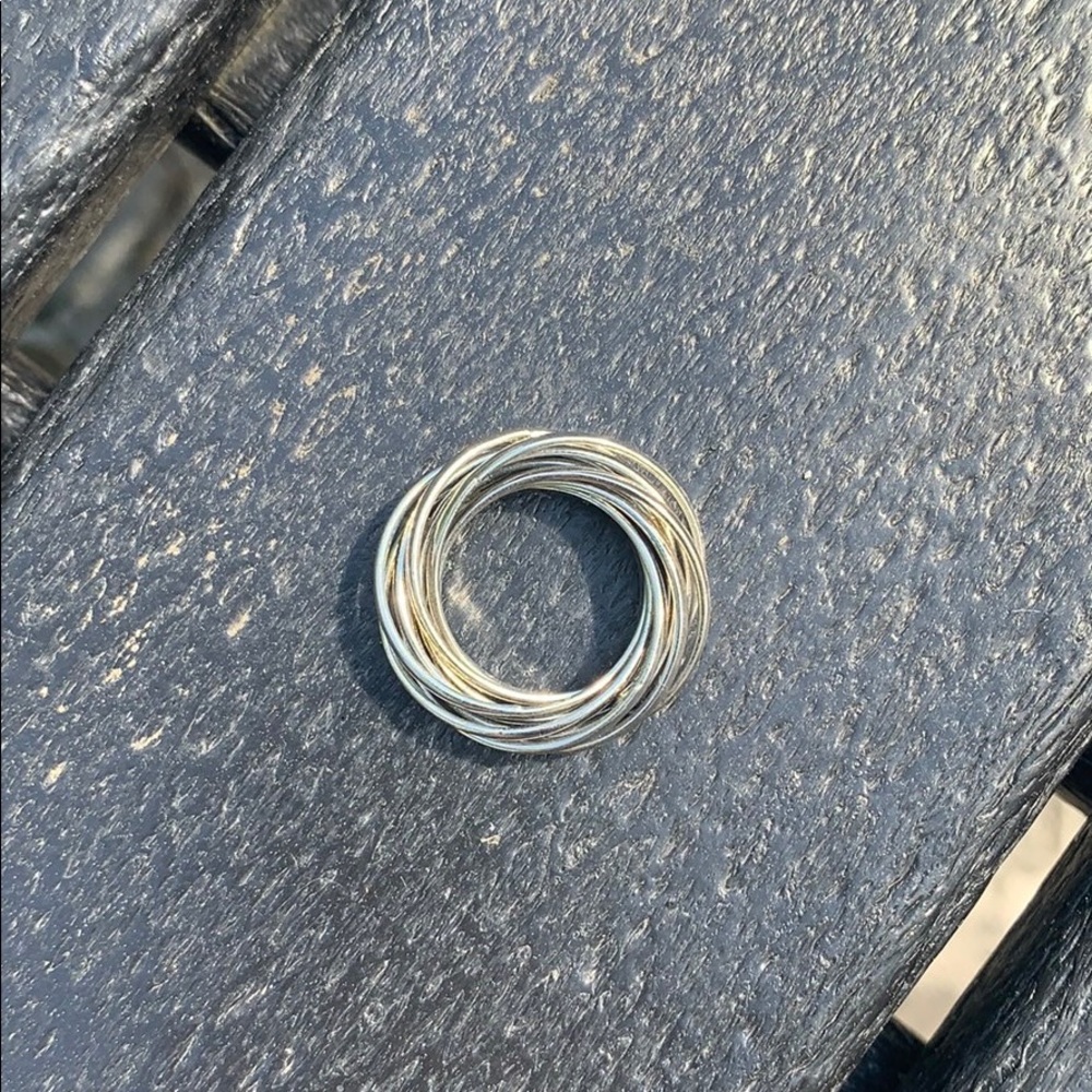 Silver metal 10 connected rings